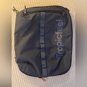 Tropicfeel SEE Front Cube in Navy